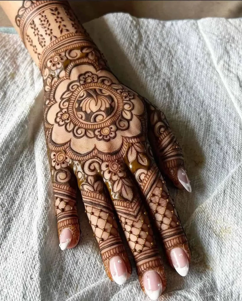 New Arabic Mehndi Design