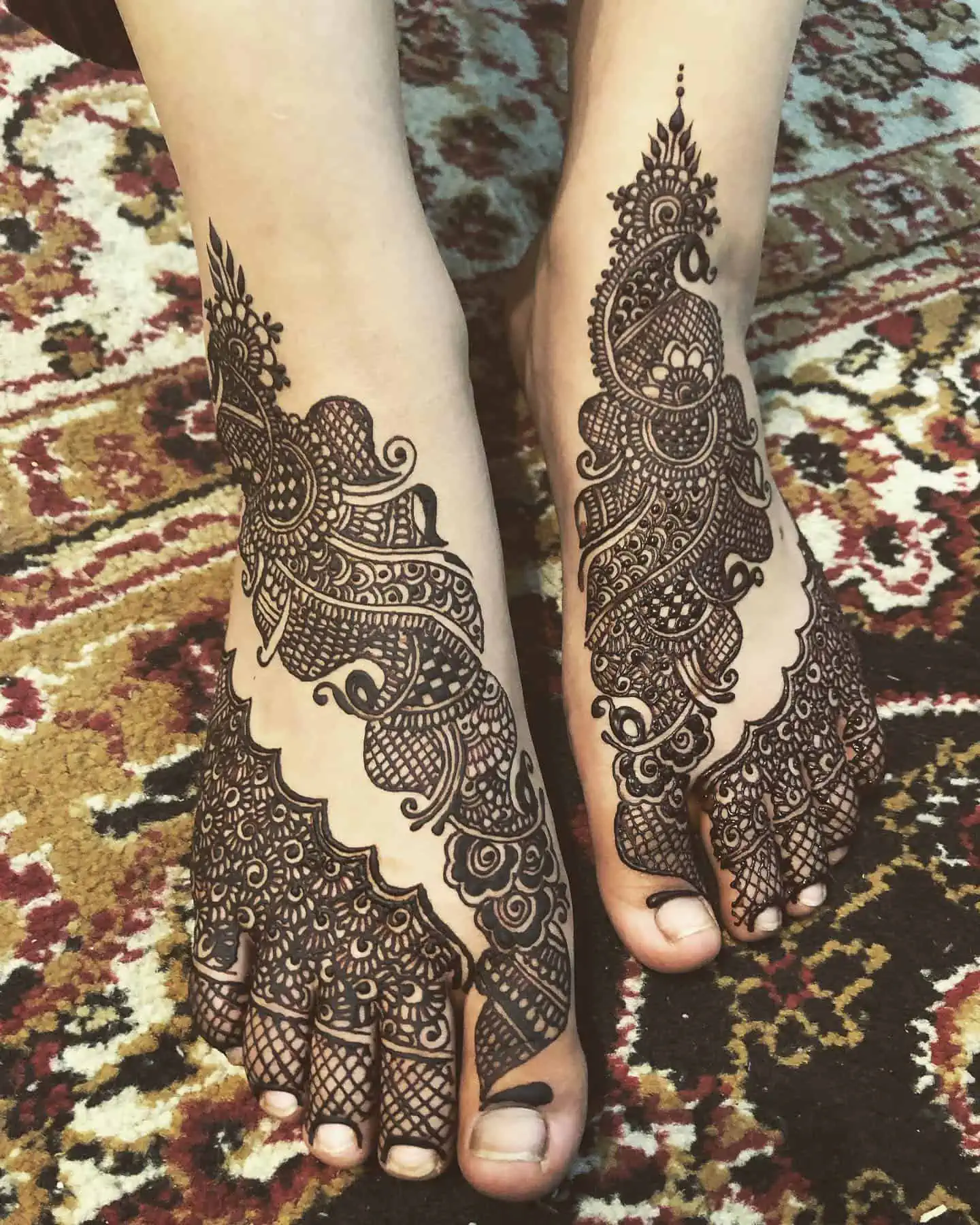 Stylish Foot Mehndi Design