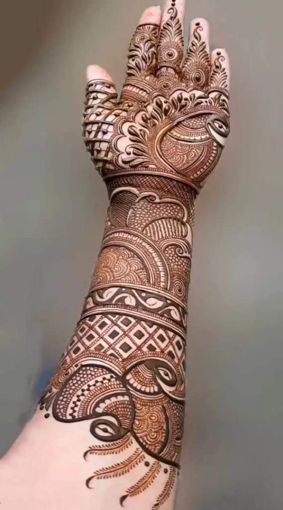 Stylish Arabic Mehndi Design 