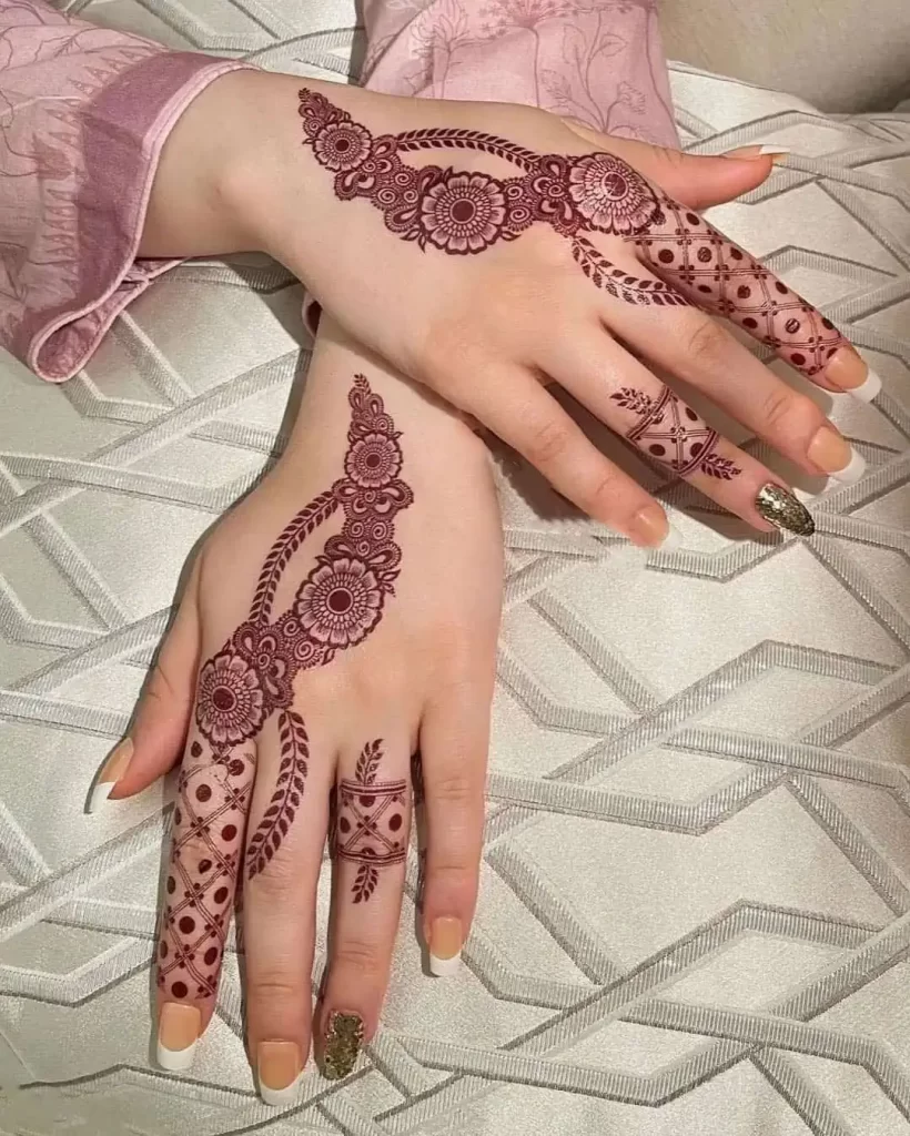 Fancy Finger Mehndi Design