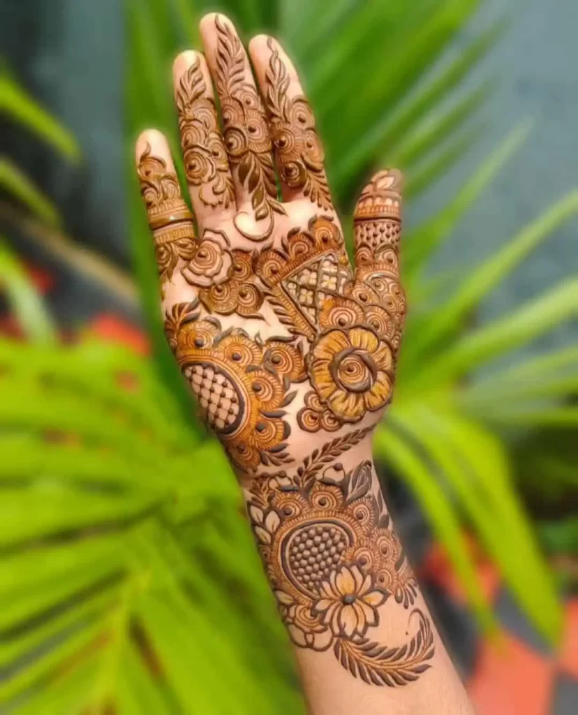 Fancy Flower Mehndi Design 