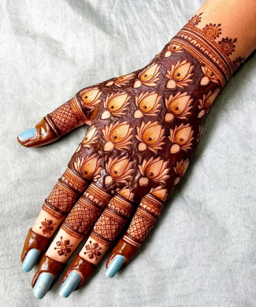 Fancy Flower Mehndi Design