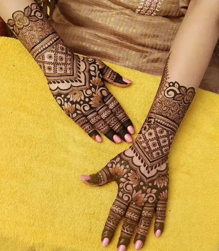 Stylish Mehndi Designs for Bride