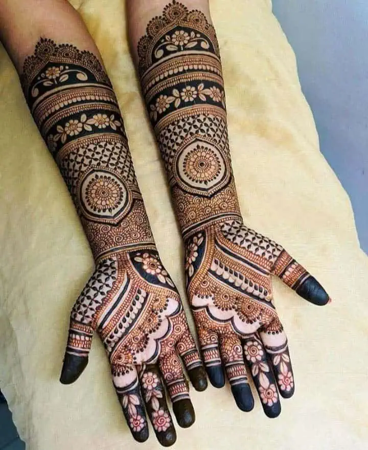 Arabic Mehndi Design for Hand