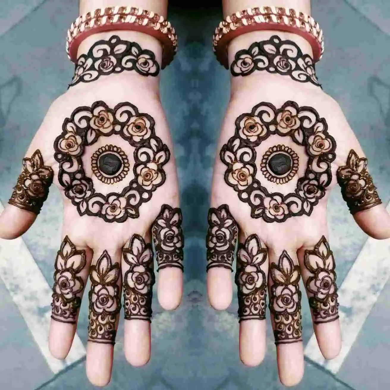 Arabic Mehndi Design for Hand