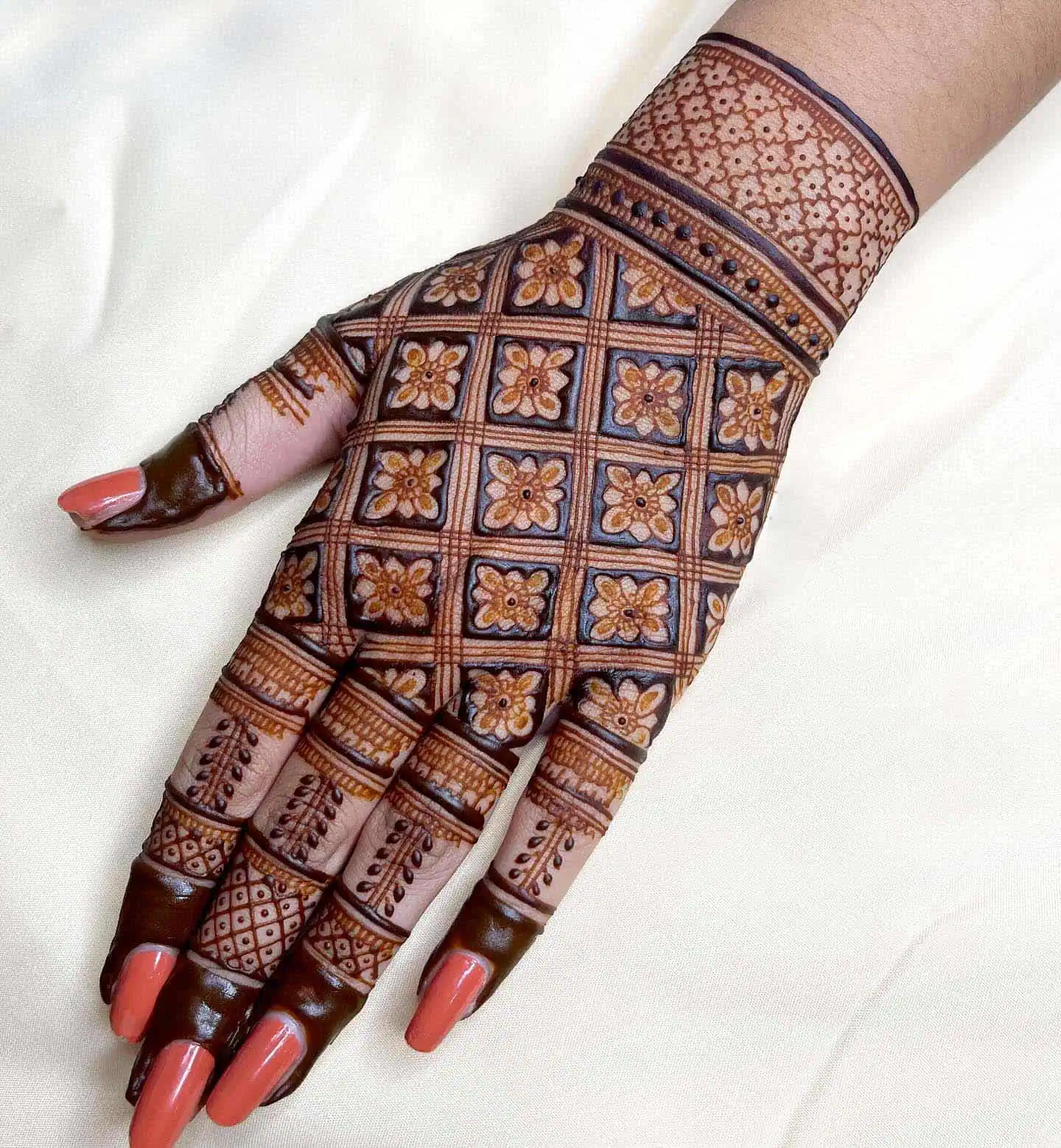 Arabic Mehndi Design for Hand