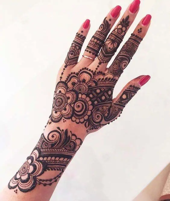 Latest Bangle Style Mehndi Design