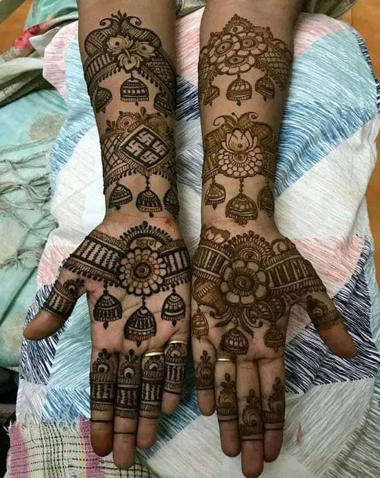 Latest Bangle Style Mehndi Design