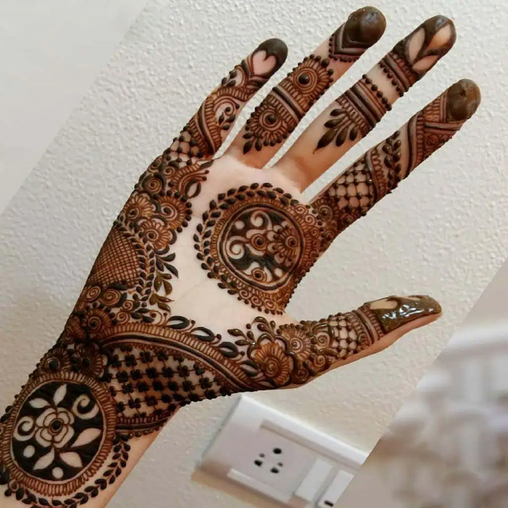 New Fancy Mehandi Design